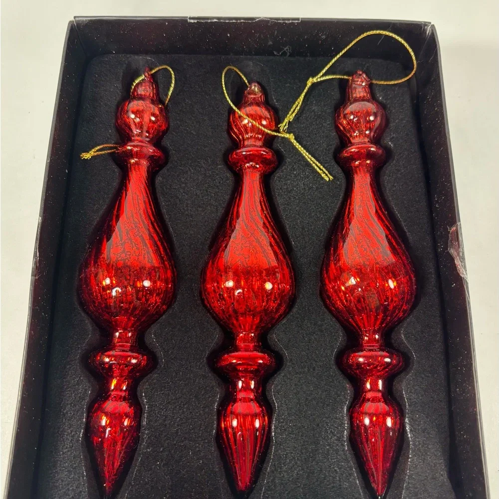 robert stanley christmas Teardrop Swirled Detailing Red‎ Glass ornament set Of 3